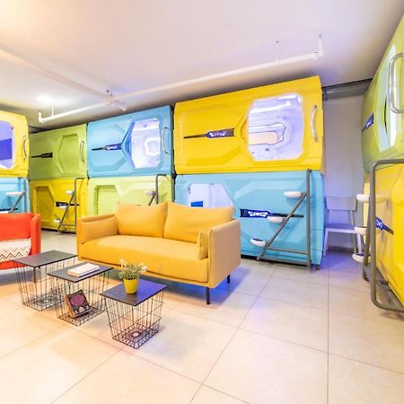 Capsule Inn エルサレム エクステリア 写真